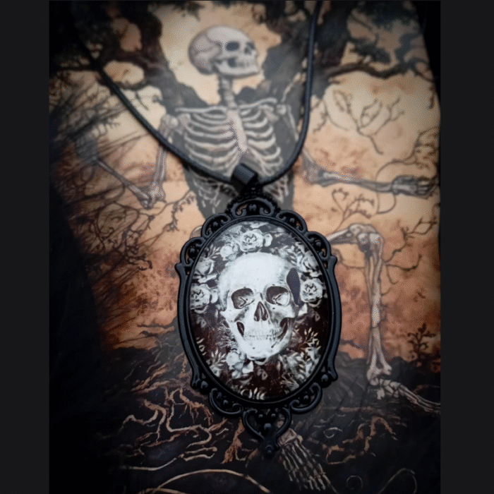 Μαύρο Gothic Vintage Οβάλ Μενταγιόν Rose Skull
