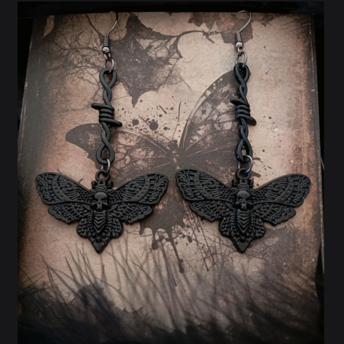 Μαύρα Σκαλιστά Σκουλαρίκια Gothic Wired Moth