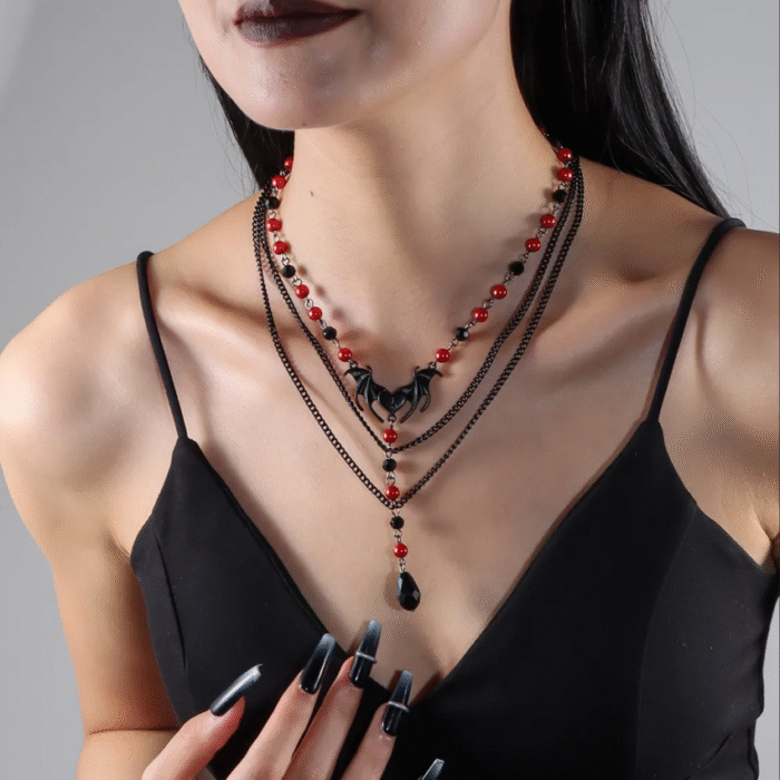 Μαύρο Gothic Τριπλό Κολιέ Black & Red Crystals Bat